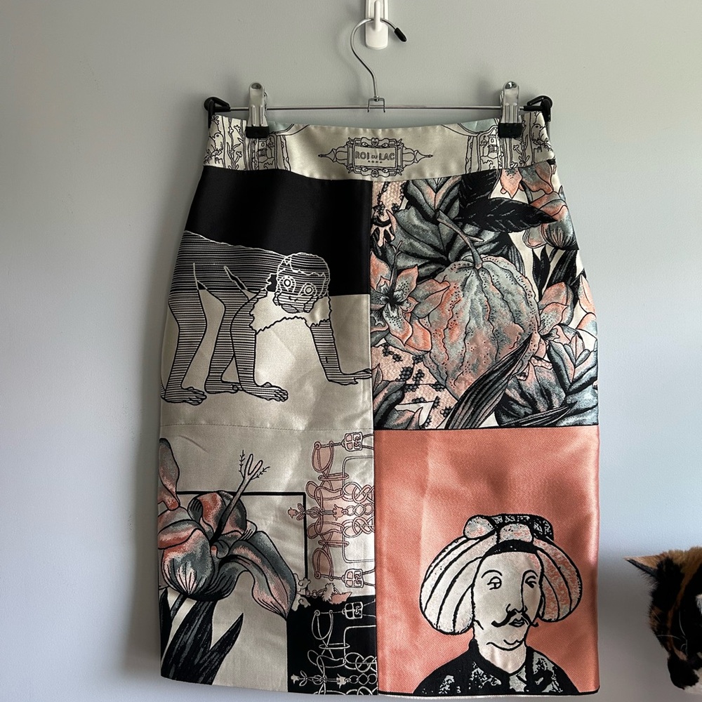 Perfect Condition Roi du Lac Pencil Skirt